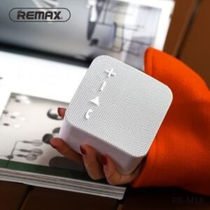 RB - M18 REMAX SPEAKER Black & White - Image 2