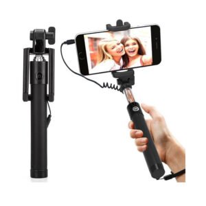 Wire Selfie Three Generations Drive