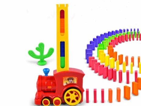 Domino Set Up Train