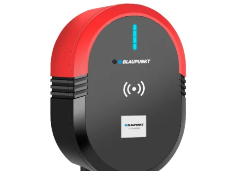 Blaupunkt BW3P16ACB 11kW 3-Phase Wallbox EV Charger front view